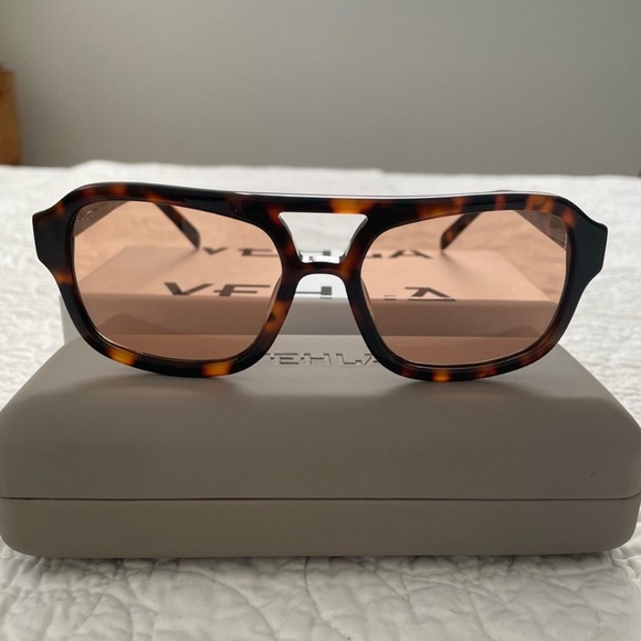 New VEHLA Dixie Tortoise Shell Sunglasses with plastic covering (NWT) - Picture 3 of 6